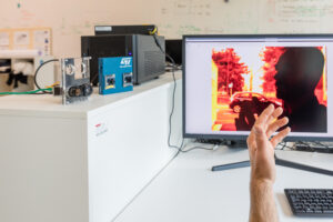 Imagerie IR et visible avec System Lab (c) P.Jayet/CEA

